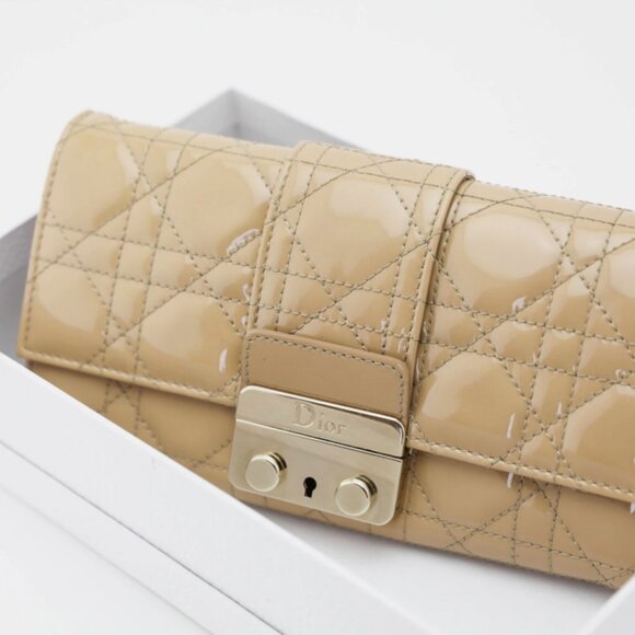 DIOR Cannage Promenade Wallet on Chain, Nude/Tan Patten Leather - Picture 6 of 12